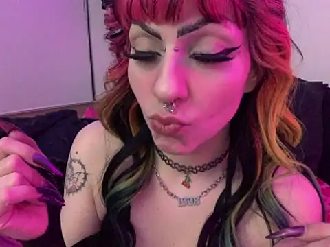 ChrryFoxx live sex cam