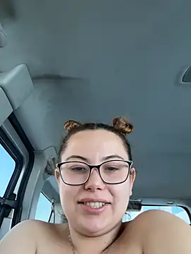 FreakyDreama live sex cam