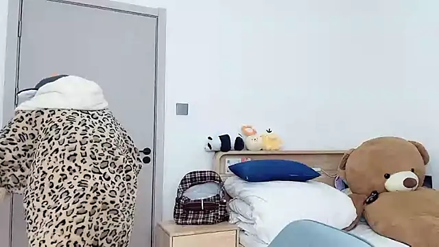 lnua-lnua's cam snapshot