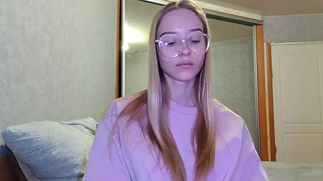 GlidedFill's cam snapshot