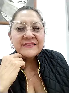 JULIETA_21-'s cam snapshot