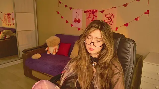 BellaSink's cam snapshot