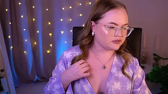 FeliciaLorne's cam snapshot