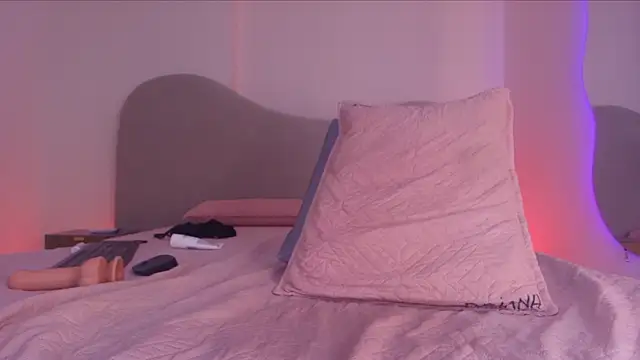 shaina_adams's cam snapshot