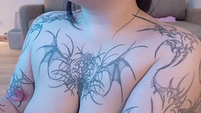 Yuriko_May live sex cam