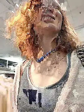 Exhibitionsplit live sex cam