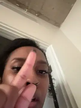 Your_Paris live sex cam