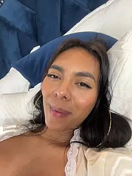 LuckyGoddessXXX's cam snapshot