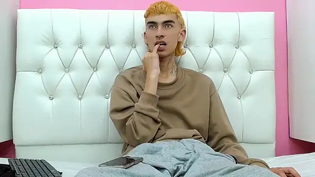 ttimy_x_boy live sex cam