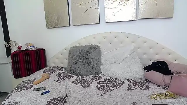 DesireeAnn live sex cam