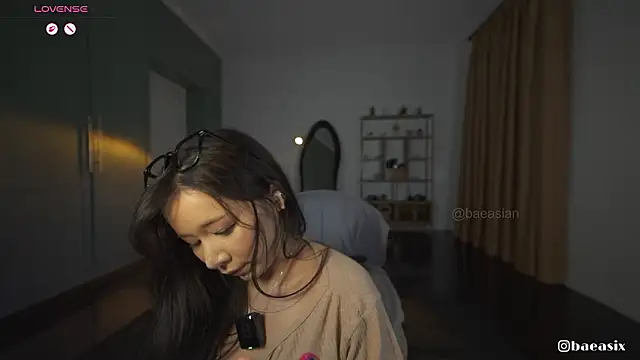 baeasian live sex cam