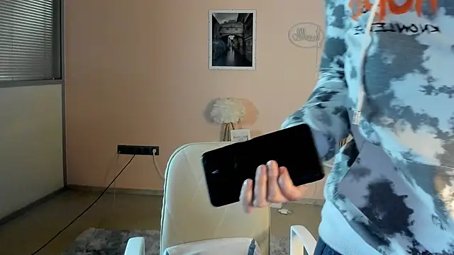 BetteKever's cam snapshot