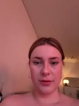 MaribelRiver live sex cam