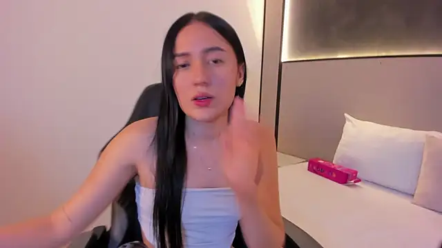 mia_slora's cam snapshot