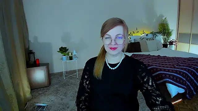 YourUniverser's cam snapshot