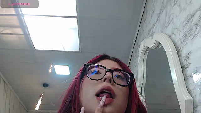 Red_Bunny_v's cam snapshot