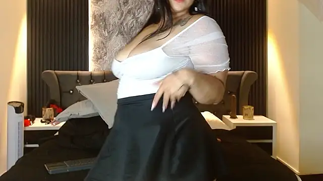 Lolagolden1's cam snapshot