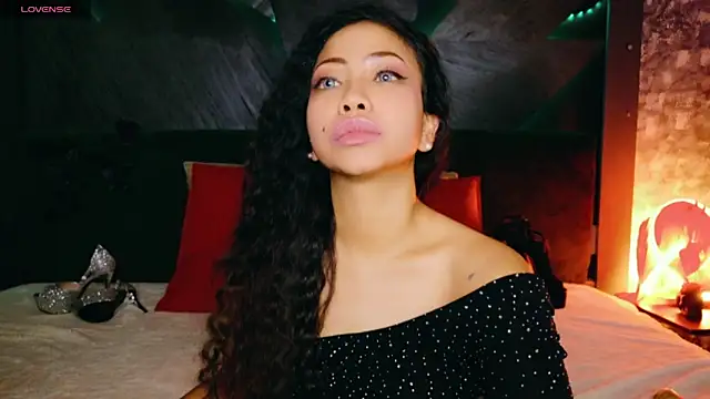 ElyaQuinn's cam snapshot