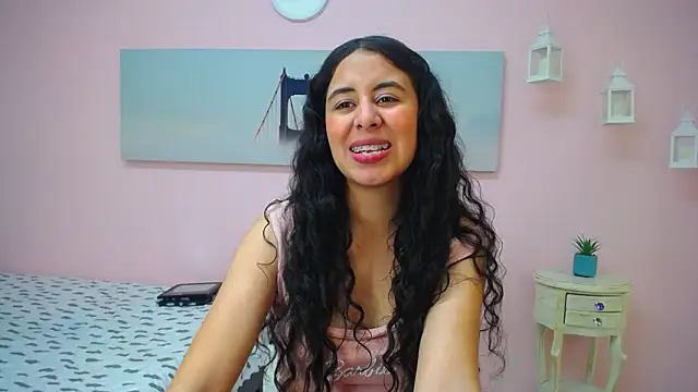 scarlett_clyde's cam snapshot