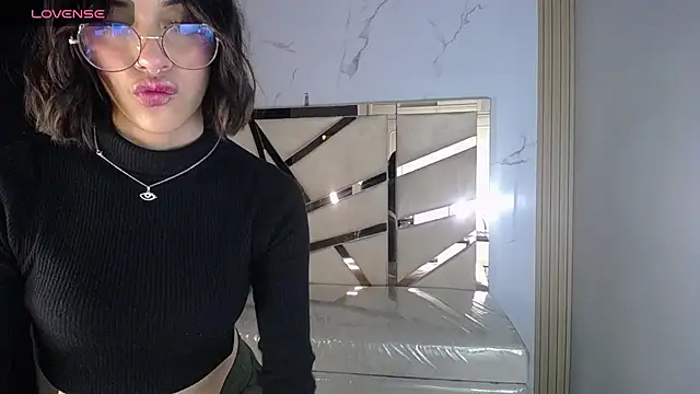 Skaller_james_a's cam snapshot