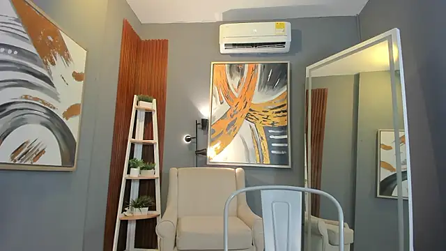 nina_swaan's cam snapshot