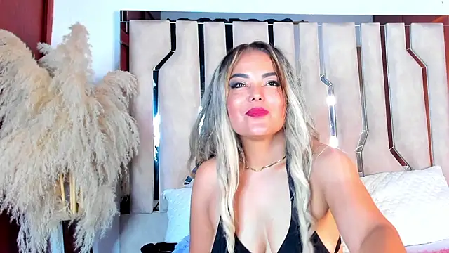 Olivia__Milf's cam snapshot