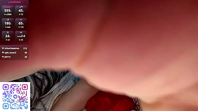 LynetHakes live sex cam