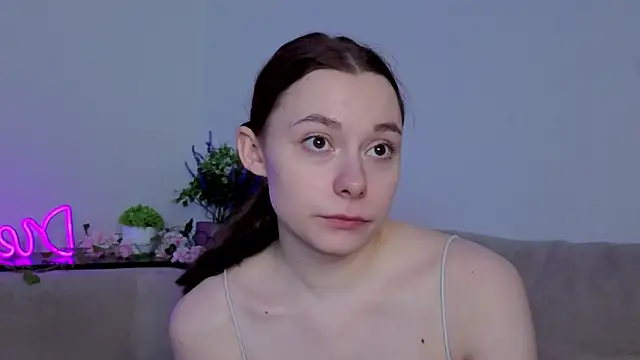 BuenaSchmaling's cam snapshot