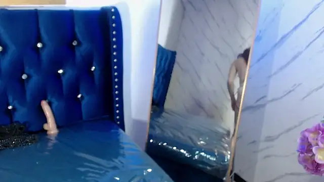 Lola_bunny_v's cam snapshot