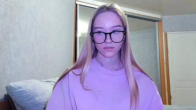 GlidedFill's cam snapshot