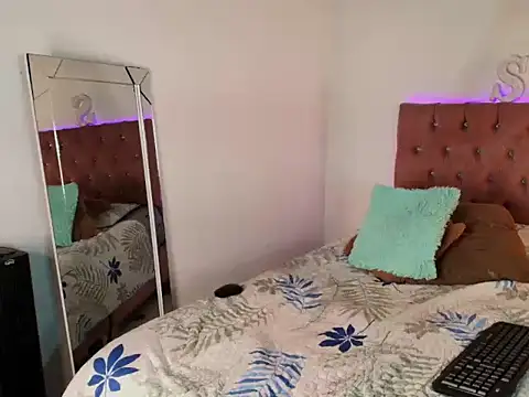 Tiffany_pussyhott's cam snapshot