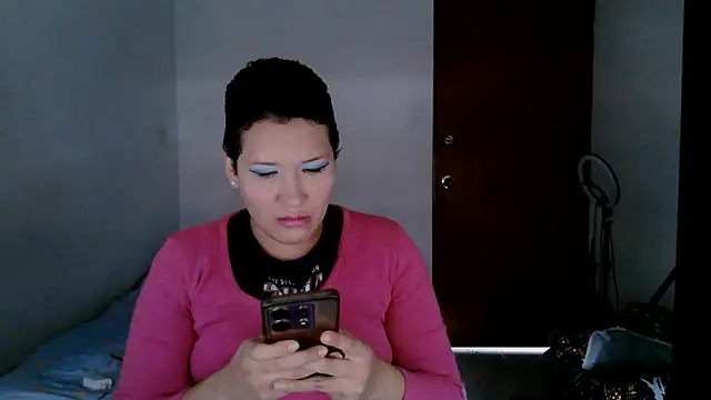 luxandracon23 live sex cam