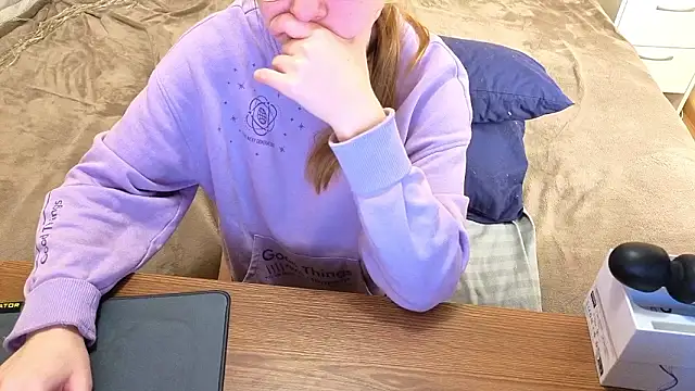 WhiteWingsDoll's cam snapshot