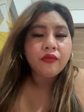 cumwetmebaby's cam snapshot