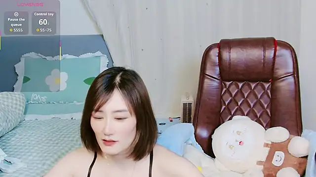 lucynan's cam snapshot