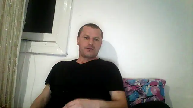 Ivan9iutt's cam snapshot