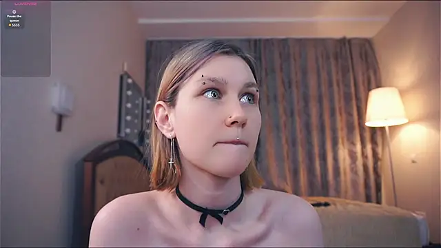 MoiraHavins live sex cam