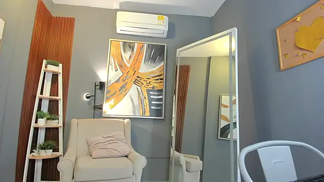 nina_swaan's cam snapshot