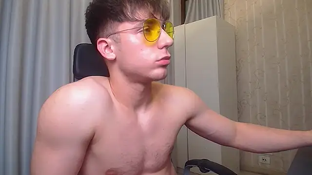 KellenWest's cam snapshot