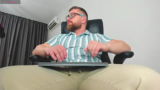 Findom_guy's cam snapshot