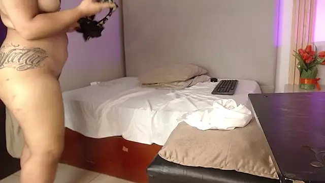 miel_alisha's cam snapshot