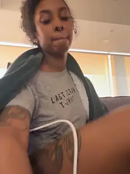 Your_Paris live sex cam