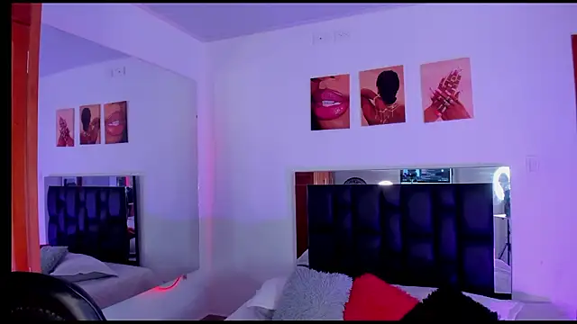 Isabella_Moon9 live sex cam