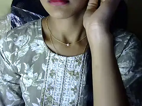 Khushi_v's cam snapshot