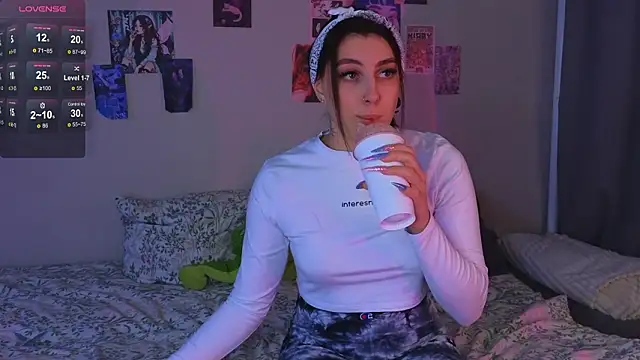 arcane_doll's cam snapshot