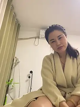 940940_1688's cam snapshot