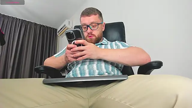 Findom_guy's cam snapshot