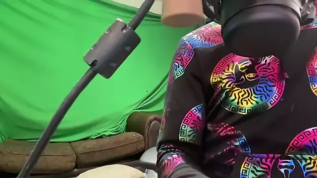 MasterDaddyCool's cam snapshot