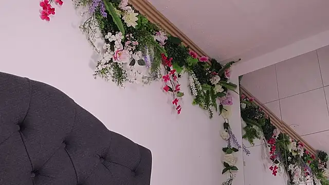 justnala_'s cam snapshot