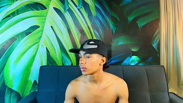 AlanCutee's cam snapshot